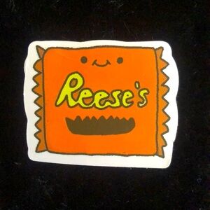 10 for $8 sticker bundle 🤗
Reese’s peanut butter cup smile design